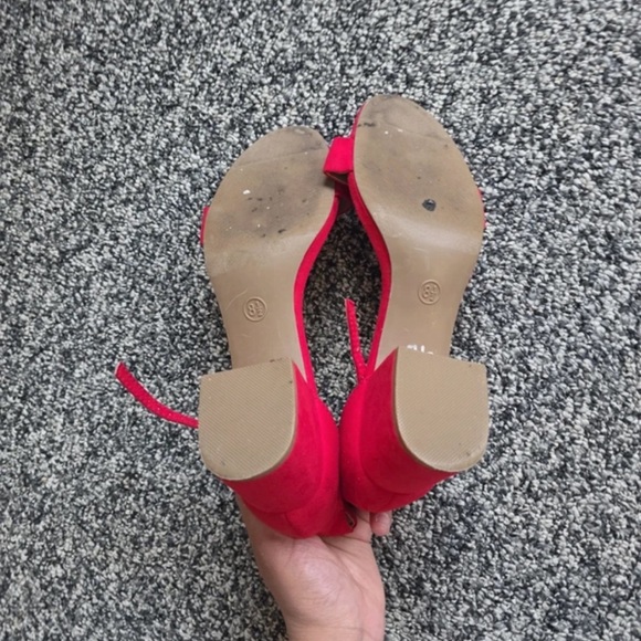 Merona Women's Bold Red Heels - Picture 5 of 5